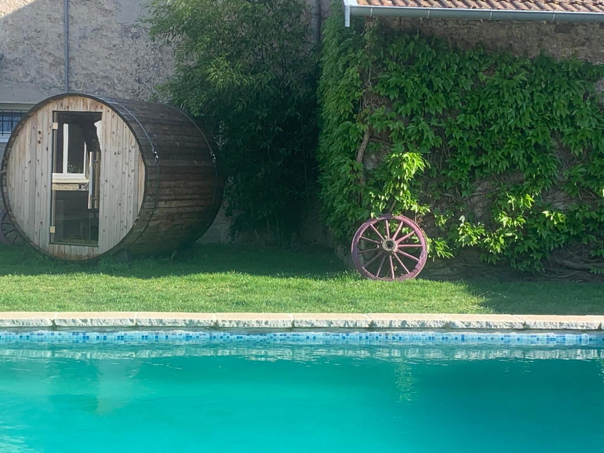 Le Saint-Hilaire Saint-Hilaire-de-Brens Exterior foto