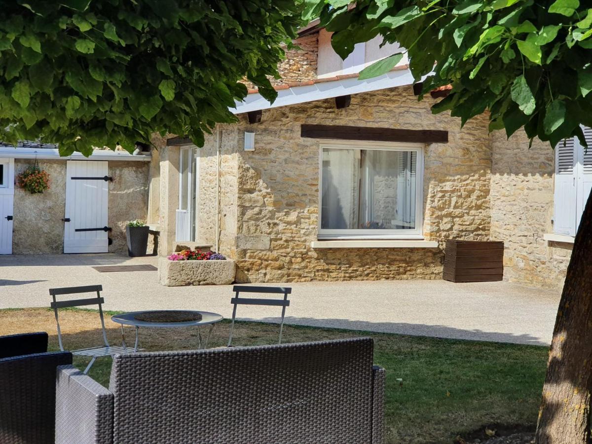 Le Saint-Hilaire Saint-Hilaire-de-Brens Exterior foto